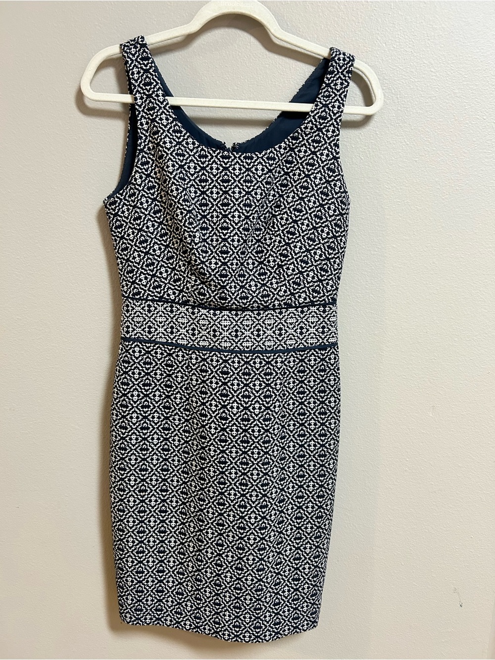 The Limited Size 2 Navy White Textured Fit & Flare Dress Sleeveless